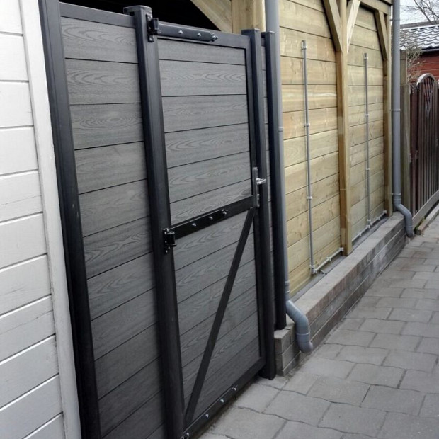 Restpartij Edam: Unique Composiet Deur 100x185 cm Antraciet incl. 2 palen en deurbeslag