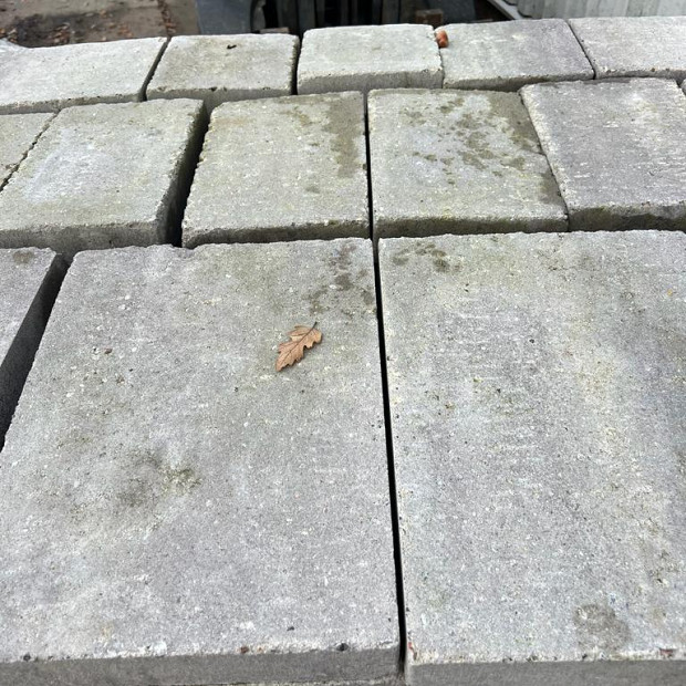 Restpartij Almere 80m2 Abbeystones  6 cm Ivory met deklaag