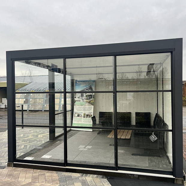 Showroom Model Zwanenburg: Hillhout Allure Buitenverblijf  393cm x 350cm (gereserveerd)