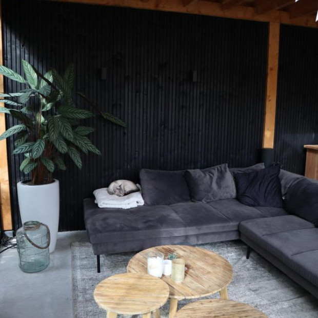 JWOODS Vuren Triple Profiel Plank 2,2x14x400 cm, Zwart Gespoten