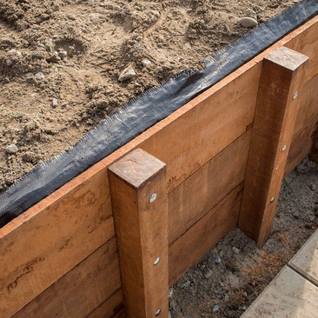 Hardhouten Beschoeiingsschot 40mm 60x250cm