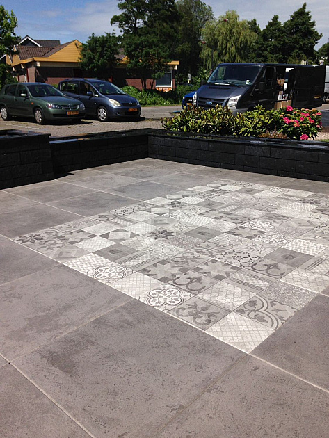 Outletpartij Edam: Designo 60x60x3 cm Flamed Grey