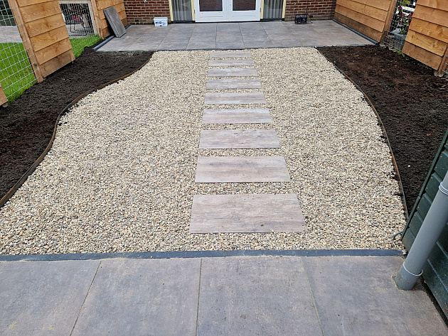 117071 restpartij almere ca. 18.04 m2 geoceramica 40x80x4 cm timber noce 375675