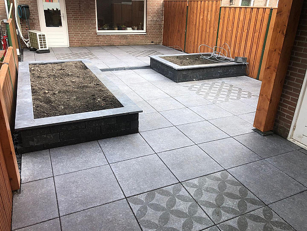 Restpartij Almere: ca. 23 m2 GeoProArte® Stones 60x60x4 Belgian Blue Light