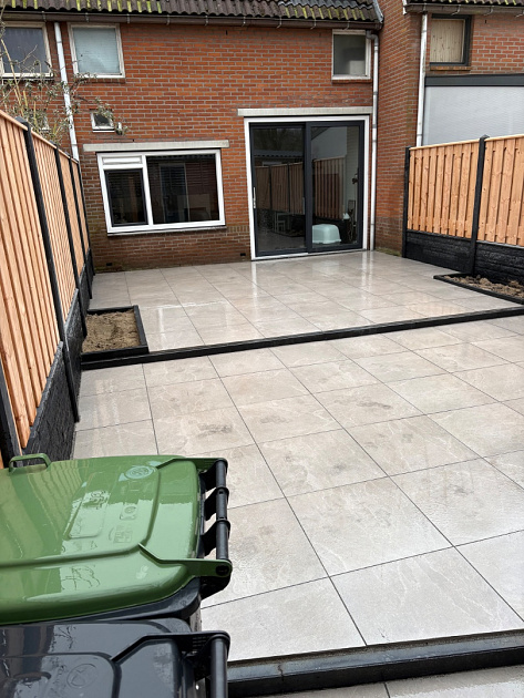 Respartij Almere: Ca. 12,24 m2 Ceraluxe 60x60x3 cm Pizarra Clay