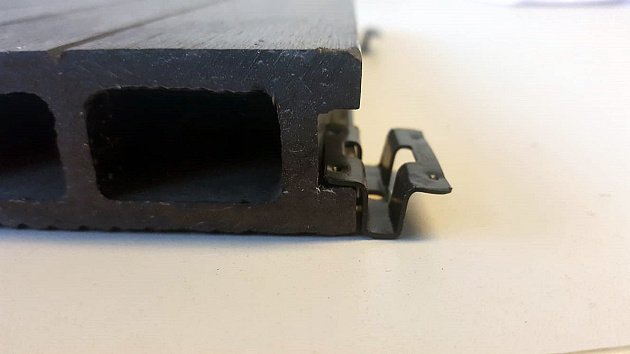 Montageclips Trentino Zwart gepoedercoat 50 st. en Schroeven 50 st. t.b.v. Composiet