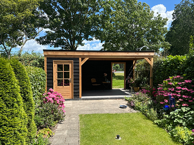 JWOODS Buitenverblijf 600x300cm incl. berging 200(b), Geschaafd met zweeds rabat zwart