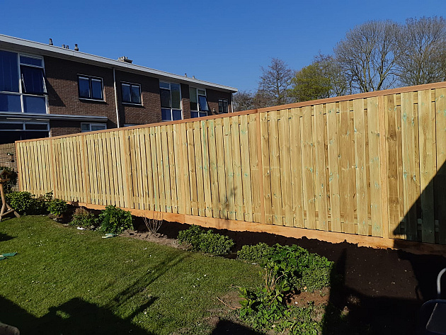 20172 actie grenen tuinscherm 21 planks scherm recht verticaal 180x180 cm 79795