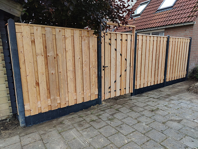 24520 jwoods tuinscherm red wood 19 planks 180x180 cm geschaafd 365926