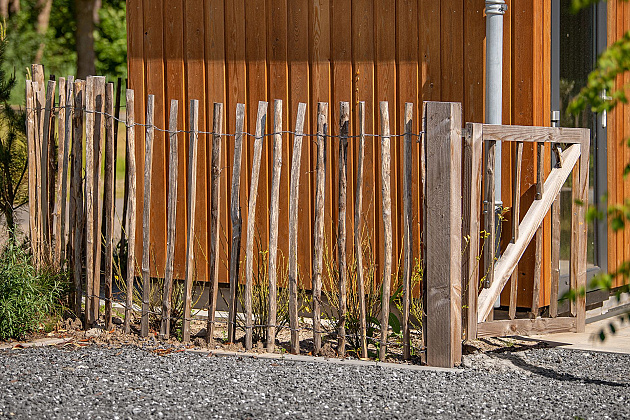 Engelse kastanjehekwerk op rol geschild latafstand 5 cm 460x180 cm