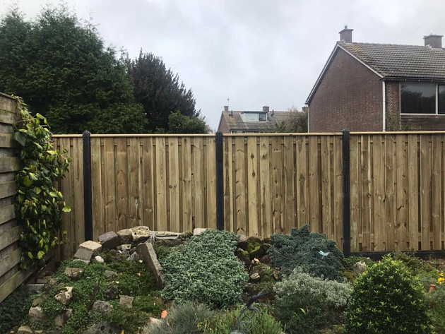 Restpartij Schagen: Beton Lichtgewicht Tussenpaal 8,5x8,5x280 cm Antraciet