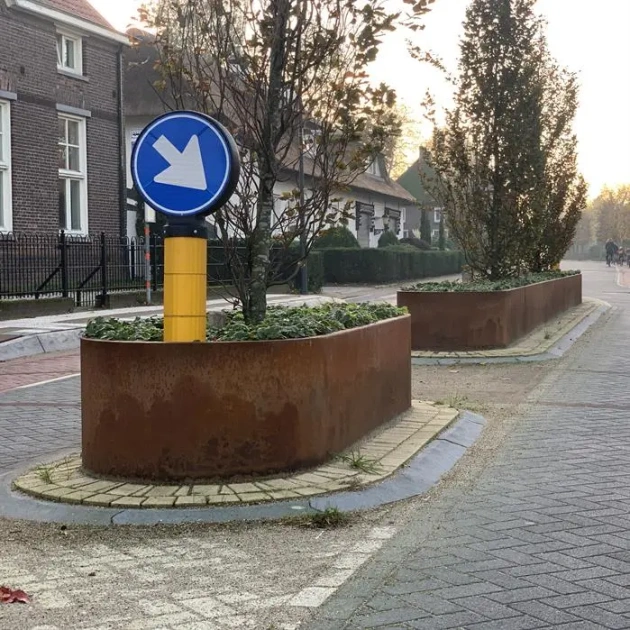 Keerwand buitenbocht Cortenstaal 2 mm 150x150x20 cm