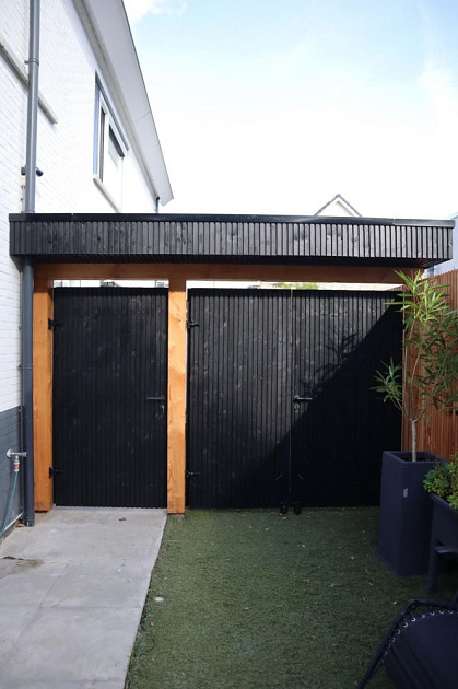 JWOODS Vuren Triple Profiel Plank 2,2x14x240 cm, Zwart Gespoten