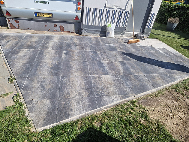 Budget Terrastegel 60x60x4 cm Icey Blue