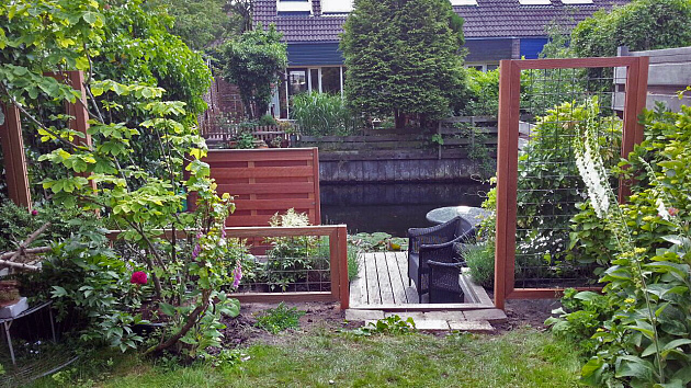 Hardhouten Gaaspaneel 60x180 cm Zwart gepoedercoat betonijzer maas 10x10 cm draad ø 5 mm