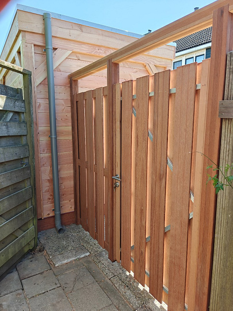 5215 hardhouten tuindeur recht verticaal 100x180 cm op verstelbaar stalen frame 465452