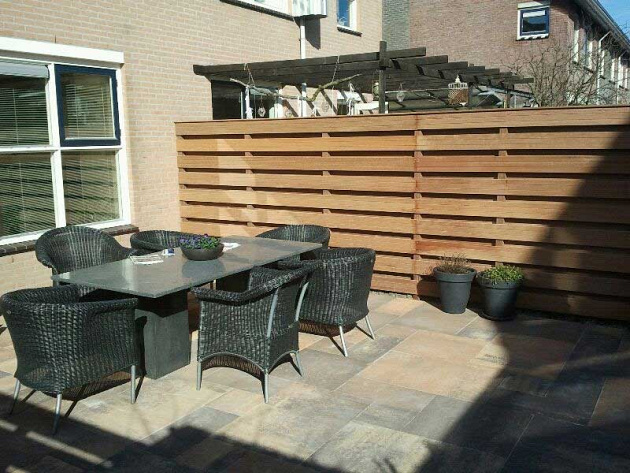 Hardhouten Geschaafde Schuttingplank 1,5x14,5 cm met V-groeven