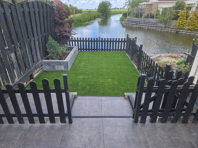 Kunstgras Brasil 50 (Op rol van 400 cm breed)