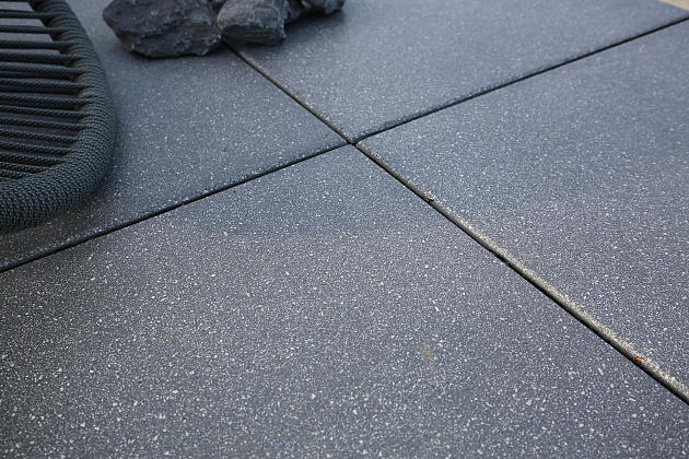 Restpartij Edam: ca. 12 m2 Fossil Line Lingula 60x60x3 cm Donkergrijs