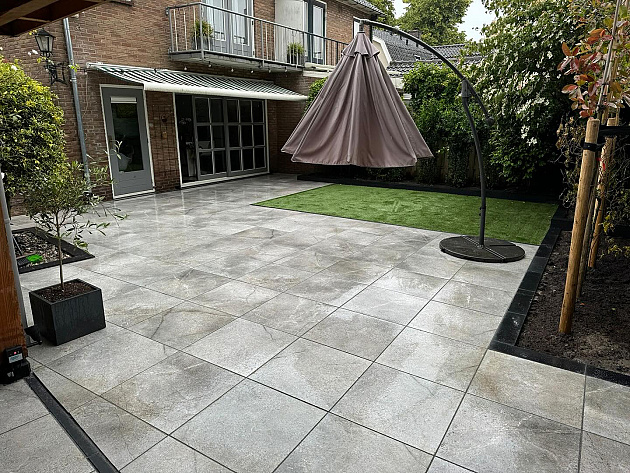 CeraLuxe 60x60x3 cm Mask Silver (nog 52m2 voorraad Zwanenburg)