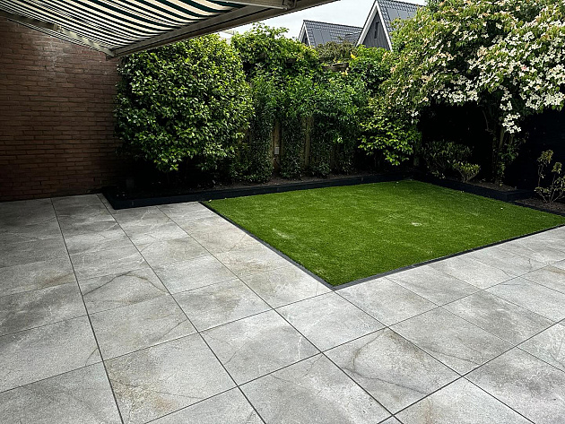 CeraLuxe 60x60x3 cm Mask Silver (nog 52m2 voorraad Zwanenburg)