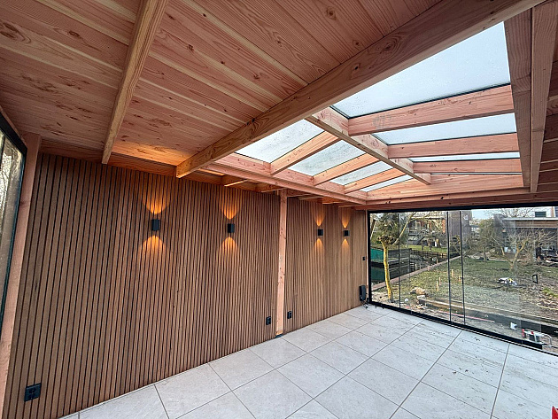 Zadeldak Lichtstraat 8-ruits 322,2(B) x 255(D) cm, enkel glas