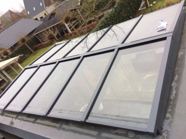 Zadeldak Lichtstraat 10-ruits 404,2(B) x 305(D) cm, enkel glas