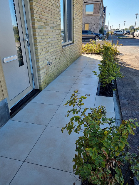 58472 actietegel keramiek op beton 60x60x4 cm earth design light sand voorraad almere  410332