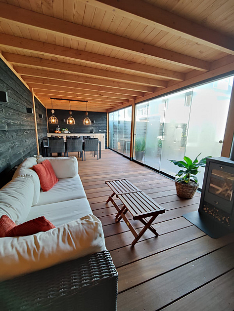 5903 hardhouten vlonderplank 2 8x19 cm 1 zijde glad 1 zijde v groeven extra breed 260229