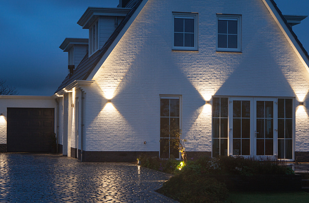 Ace Up-Down 100-230V White