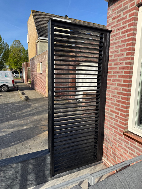 Shutterscherm Excellent geschaafd vurenhout 90x224 cm zwart gespoten