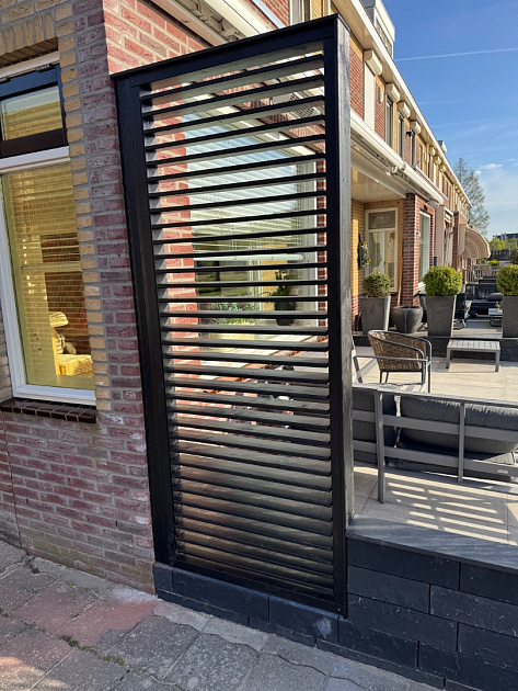 Shutterscherm Excellent geschaafd vurenhout 90x224 cm zwart gespoten