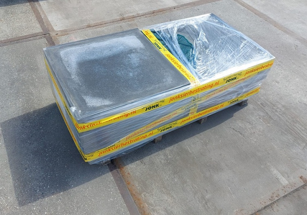 Restpartij Zwanenburg: ca. 3,5m2 Smooth Velvet 60x60x3 cm Atlanta