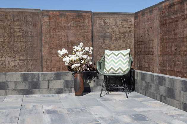 Restpartij Zwanenburg: ca. 32 stuks Pallatico Blocks 60x15x15 cm Nero/Grey