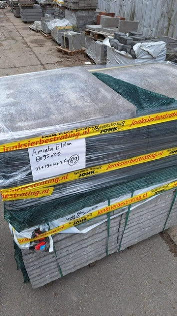 Restpartij Schagen: 32m2 Eliton Supreme Linea XXS 60x60x4 cm Amiata