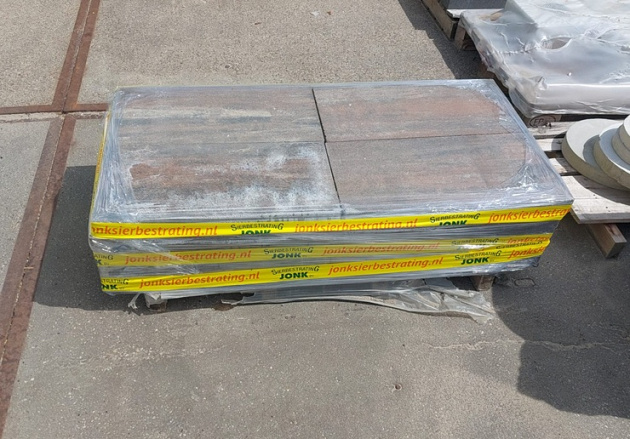 Restpartij Zwanenburg: ca. 3,5m2 Granitops Plus 60x30x4,7 Mystic Mountain