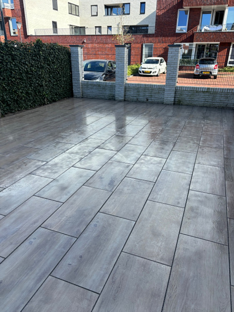 68713 restpartij schagen ca. 5 72m2 outletpartij actietegel keramiek op beton 40x80x4 cm ruby light 406491