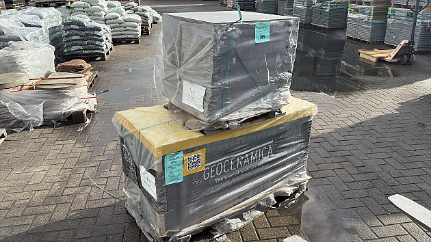 Restpartij Almere 14.64m2 Keramiek op Beton 60x60x4 cm Earth Design Mid Grey