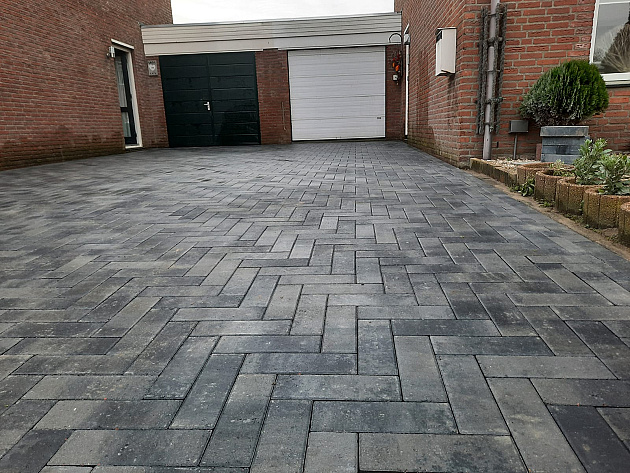 8296 longstone opritsteen 31 5x10 5x7 cm grijs zwart 153257