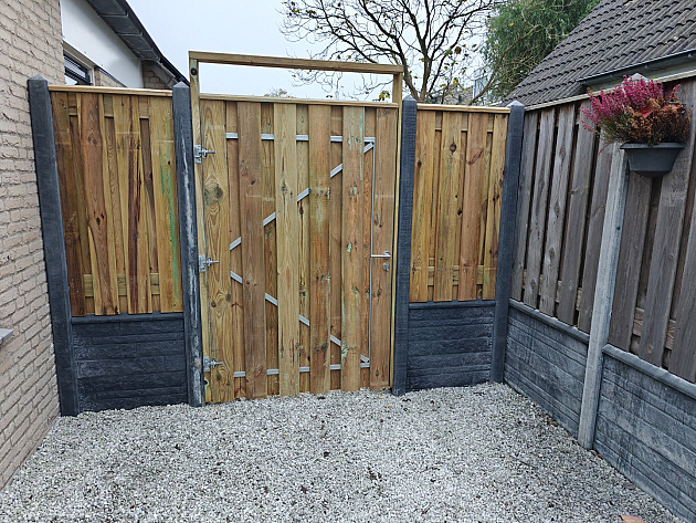 Grenen Tuindeur Recht op verstelbaar stalen frame 120x195 cm