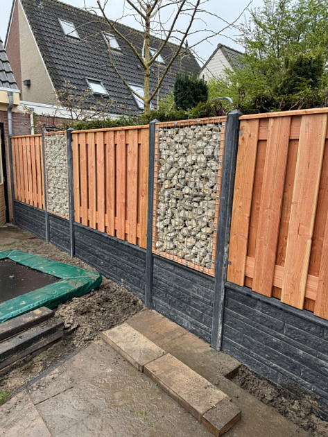 JWOODS Tuinscherm Red Wood 19-planks 180x130 cm Geschaafd