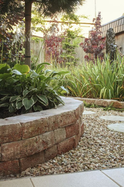 Pilestone Trapezium 23/17x21,5x10 cm Primavera