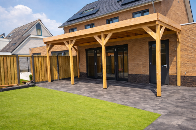 JWOODS Buitenverblijf 900x300 cm, Fijnbezaagd