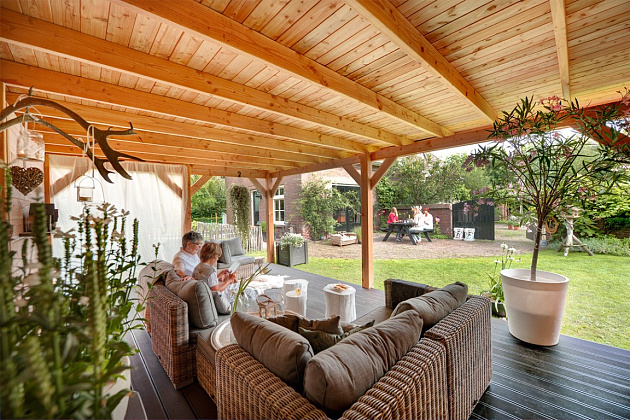 JWOODS Buitenverblijf 900x300cm incl. berging 300(b), Geschaafd met zweeds rabat zwart