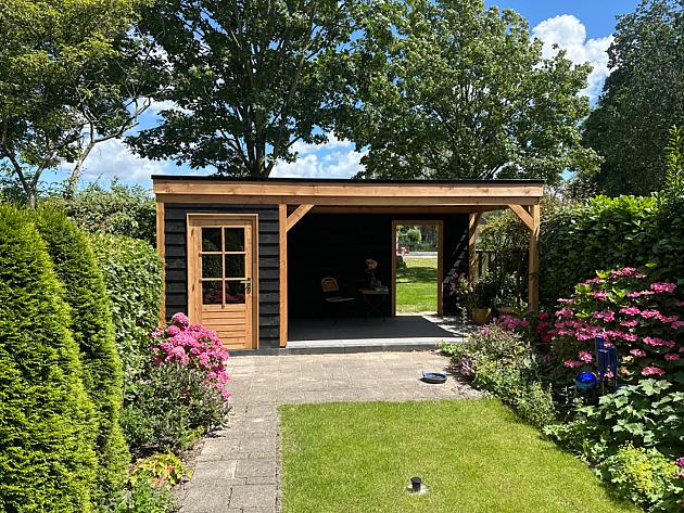 JWOODS Buitenverblijf 600x300cm incl. berging 200(b), Geschaafd met zweeds rabat zwart