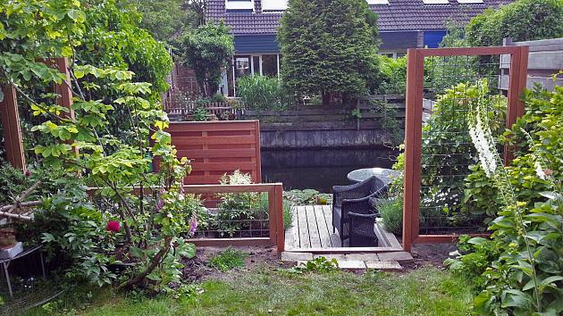 Hardhouten Gaaspaneel 60x180 cm Zwart gepoedercoat betonijzer maas 10x10 cm draad ø 5 mm