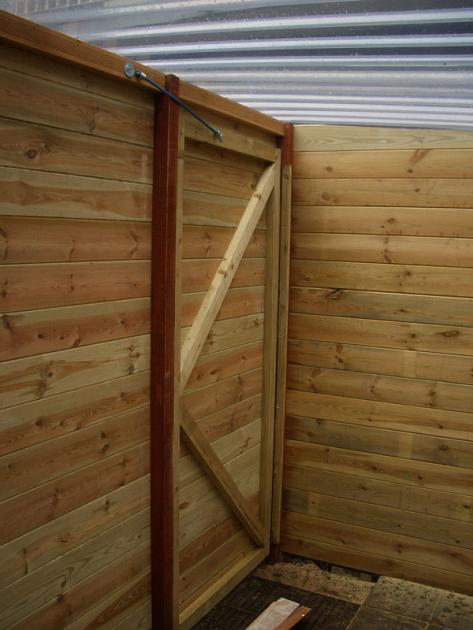 ME Grenen Geschaafde Overhangend Rabatplank 1,8 x 14,5 x 400 cm