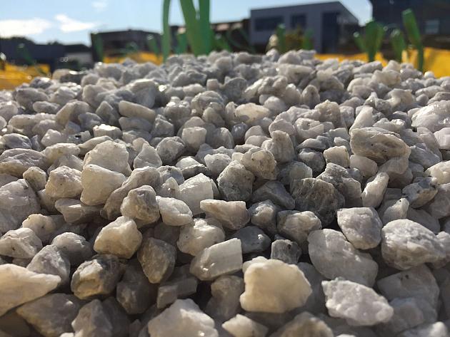 Noors Witsplit 8-15 mm incl. Mini Bigbag (0,5 m³)