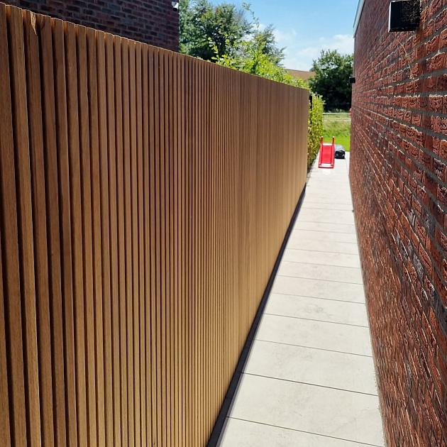 Thermisch Gemodificeerd Ayous Tripleprofiel Enkelzijdig, geschaafd 2,1x14,5x395 cm