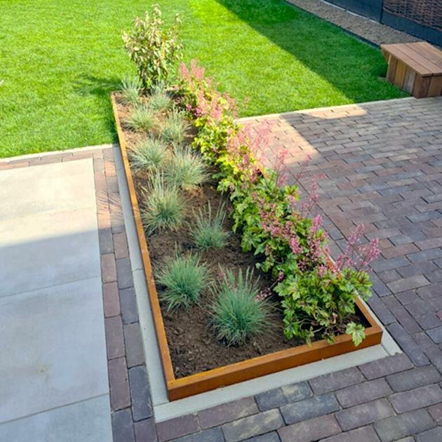 Cortenstaal kantopsluiting gezet 150x3x12 cm